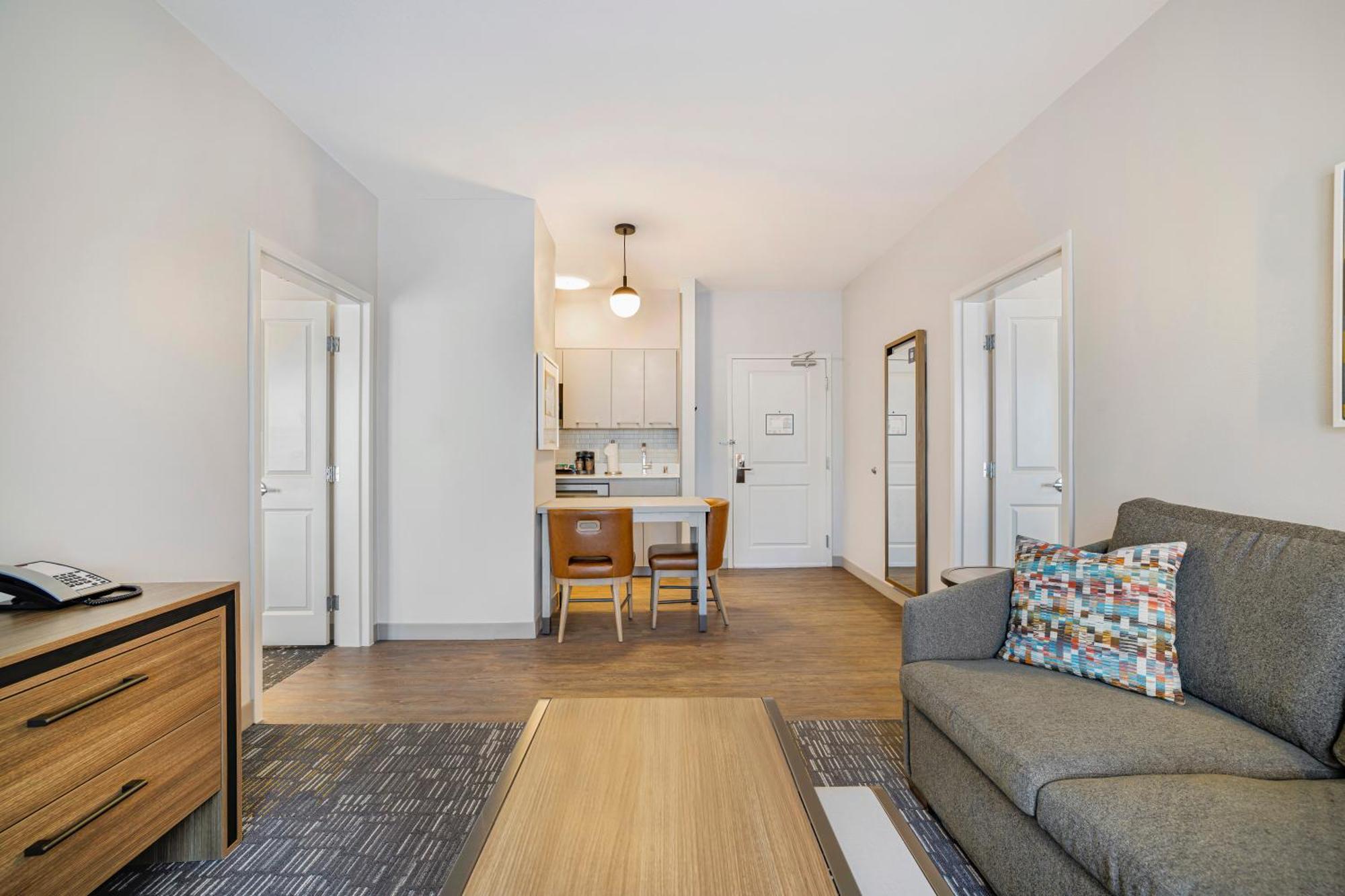 Two Bedroom Suite One King Two Queen Beds Non-Smoking
